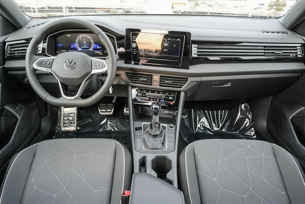 Thumbnail: 2026 Volkswagen Jetta - 14