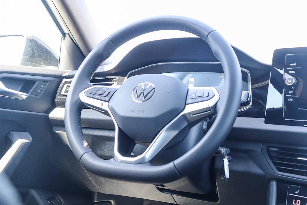 Thumbnail: 2025 Volkswagen Jetta - 13