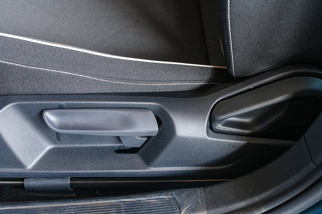 Thumbnail: 2025 Volkswagen Jetta - 24