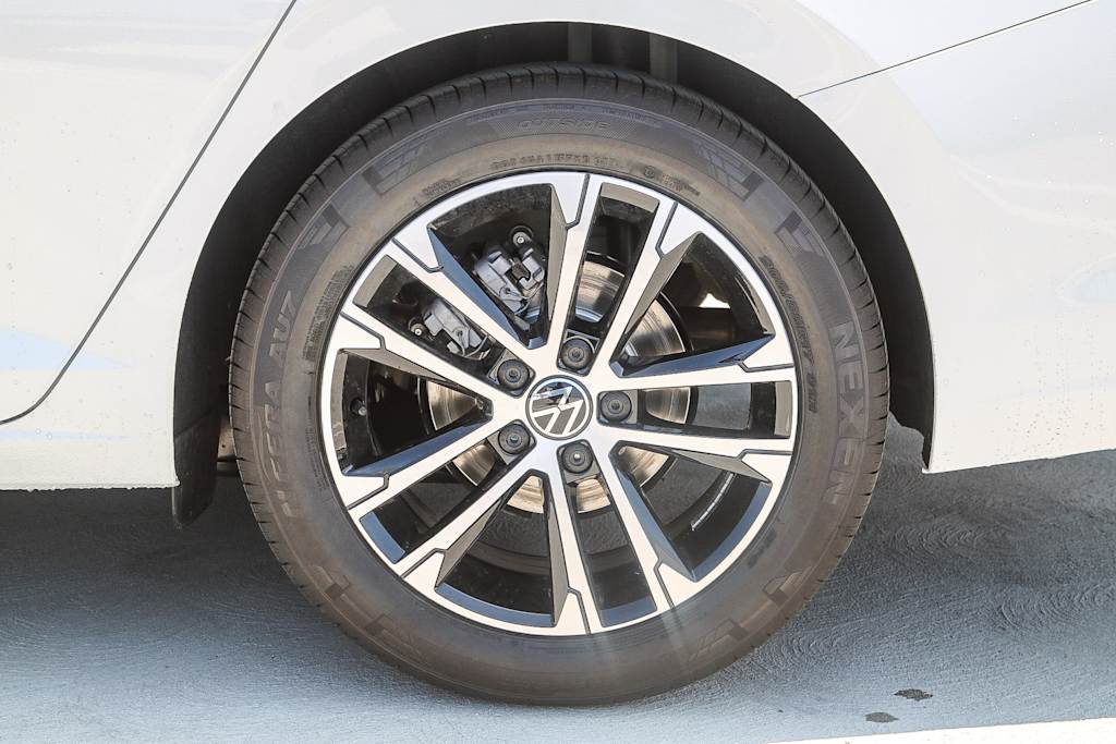 Thumbnail: 2025 Volkswagen Jetta - 6