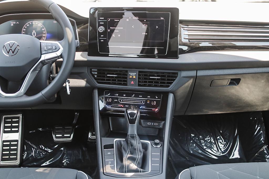 Thumbnail: 2025 Volkswagen Jetta - 8