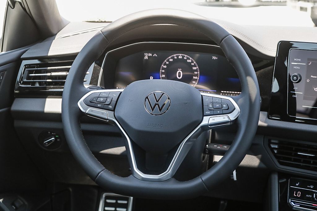 Thumbnail: 2025 Volkswagen Jetta - 12