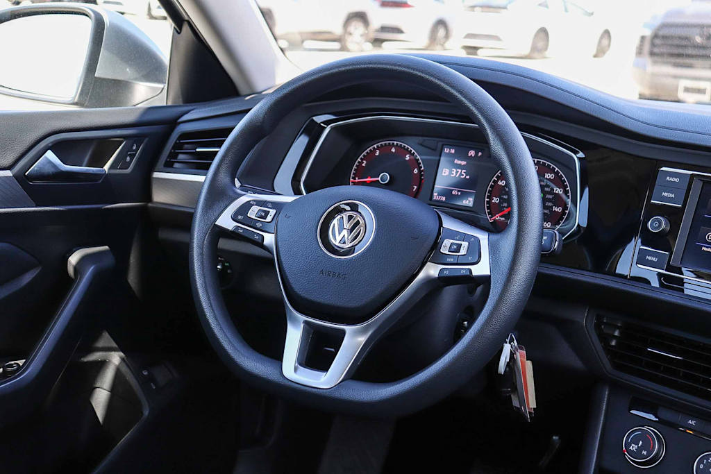 Thumbnail: 2021 Volkswagen Jetta - 9