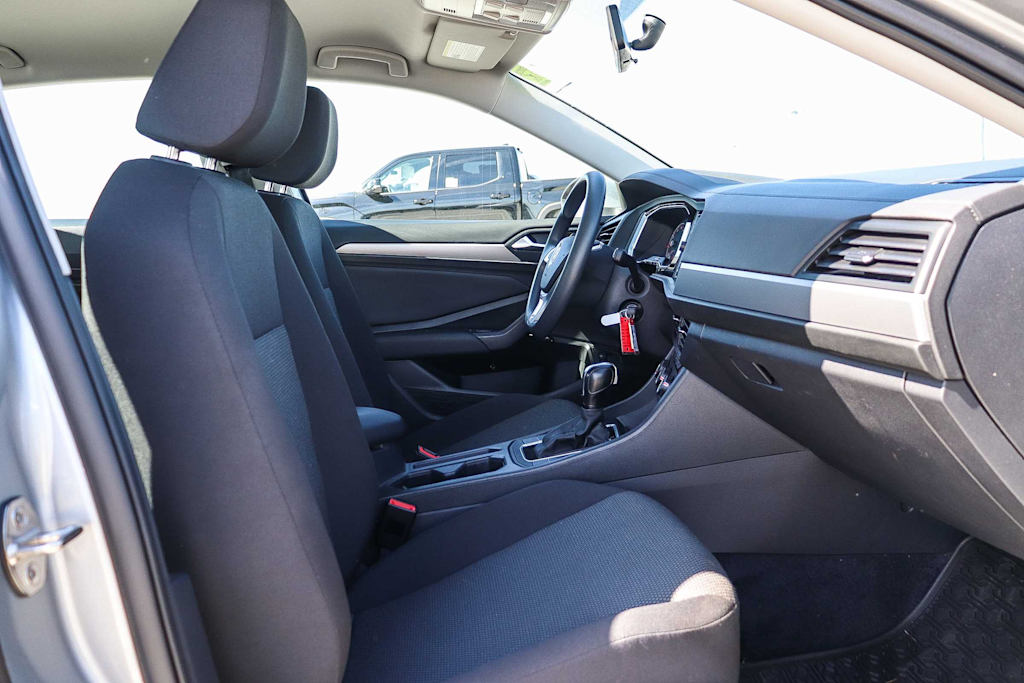 Thumbnail: 2021 Volkswagen Jetta - 10