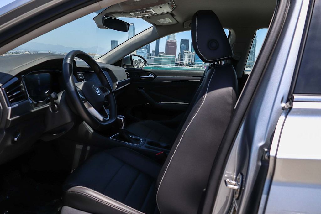 Thumbnail: 2024 Volkswagen Jetta - 12