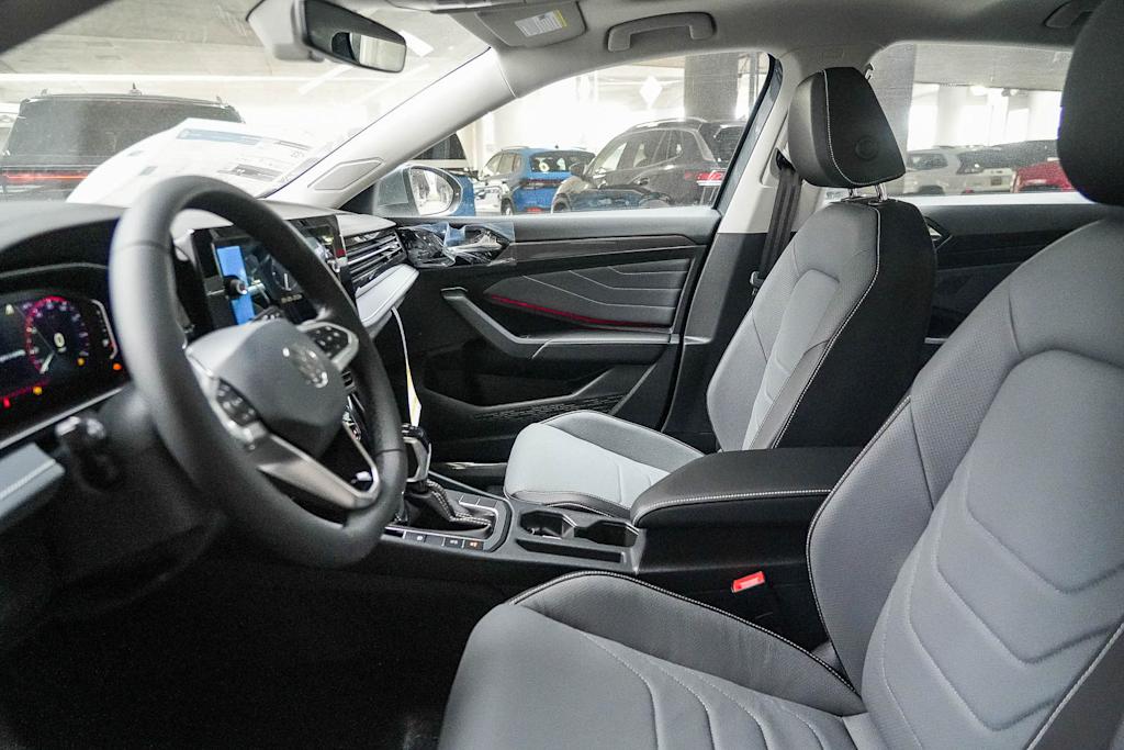 Thumbnail: 2026 Volkswagen Jetta - 11