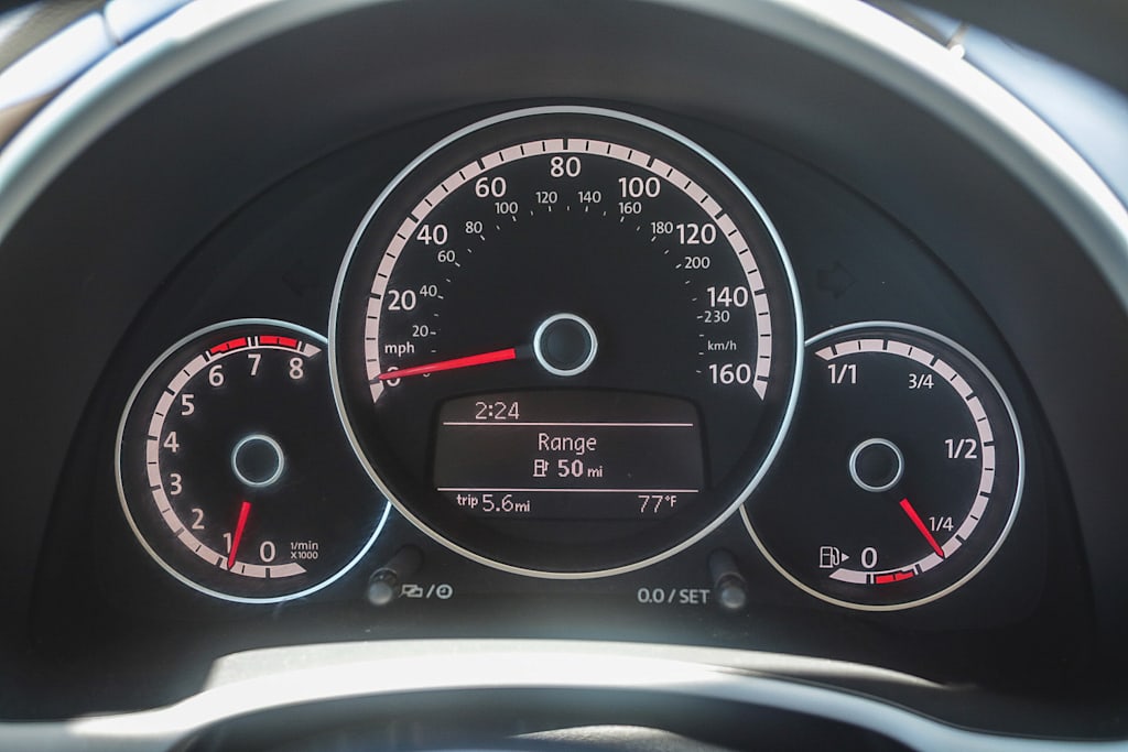 Thumbnail: 2016 Volkswagen Beetle - 11