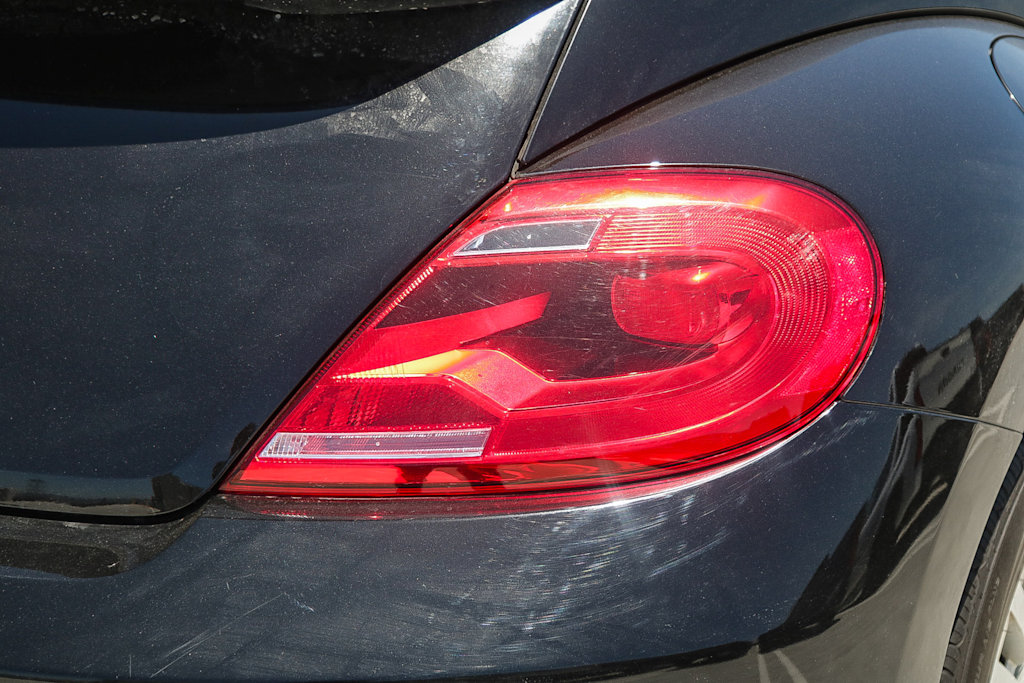 Thumbnail: 2016 Volkswagen Beetle - 17