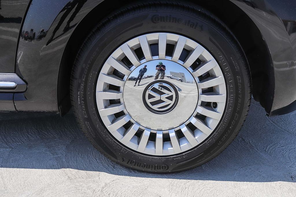 Thumbnail: 2016 Volkswagen Beetle - 19