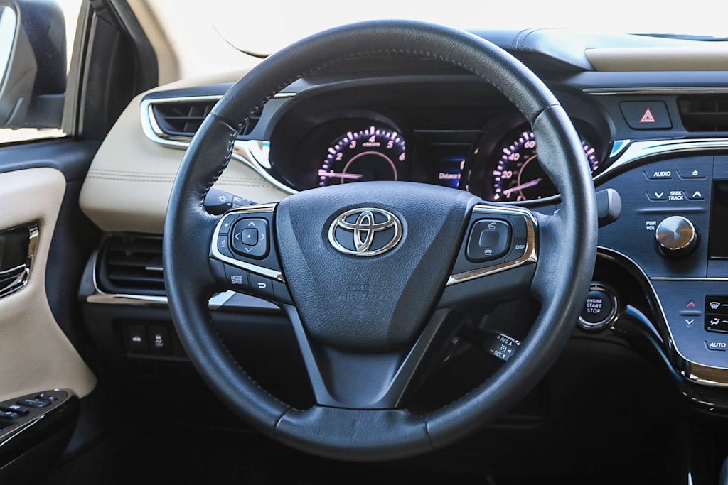 2014 Toyota Avalon XLE 13