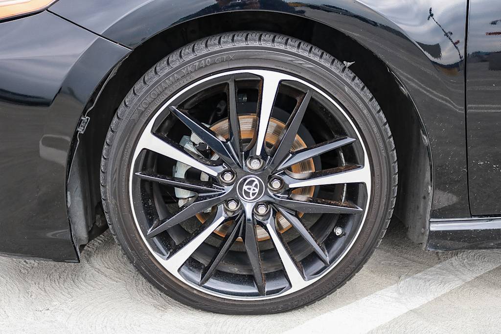 Thumbnail: 2019 Toyota Camry - 22