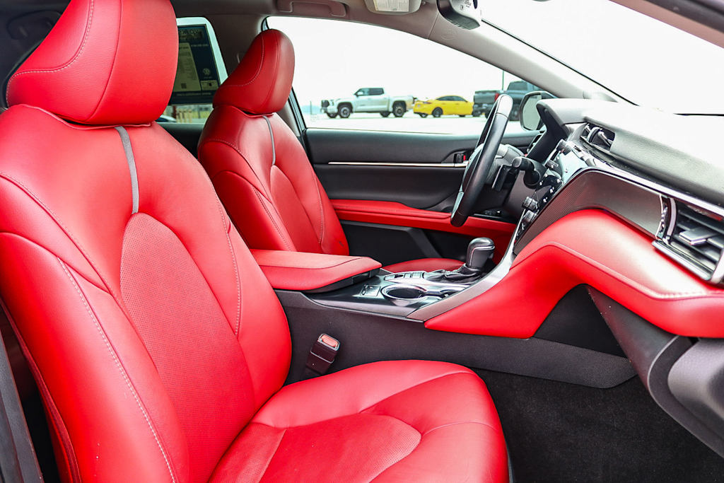 Thumbnail: 2019 Toyota Camry - 9