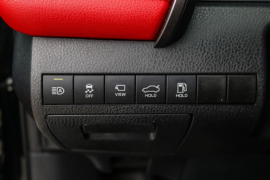 Thumbnail: 2019 Toyota Camry - 25