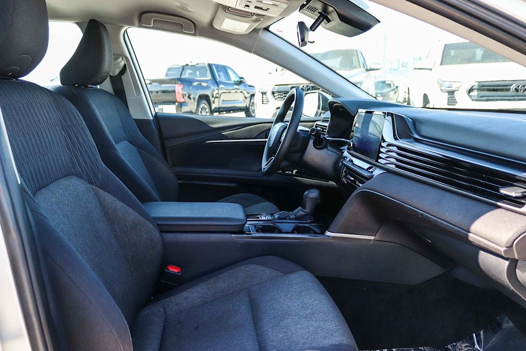 Thumbnail: 2025 Toyota Camry - 10