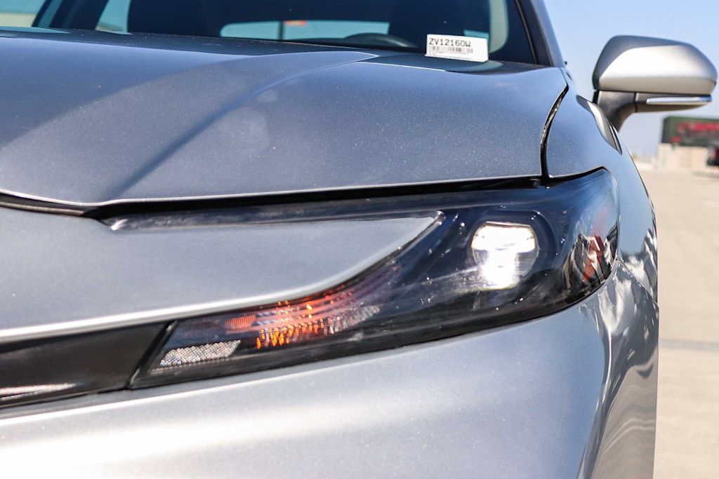 Thumbnail: 2025 Toyota Camry - 19