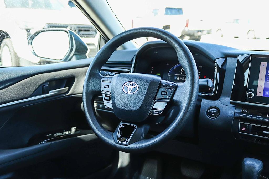 Thumbnail: 2025 Toyota Camry - 9