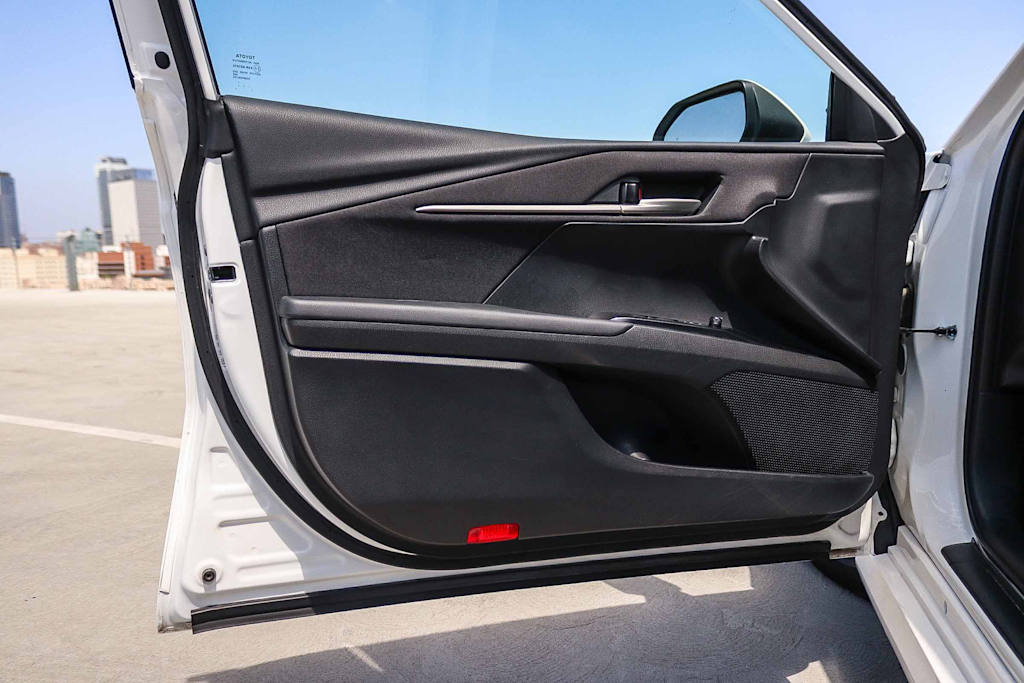 Thumbnail: 2025 Toyota Camry - 24