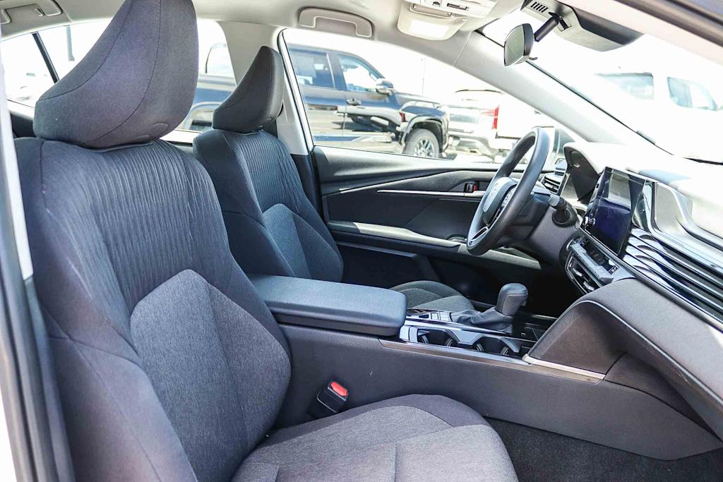 Thumbnail: 2025 Toyota Camry - 10