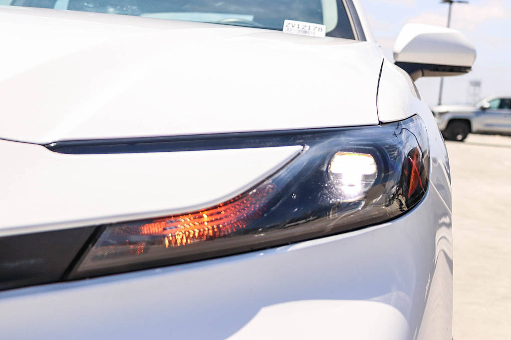 Thumbnail: 2025 Toyota Camry - 19