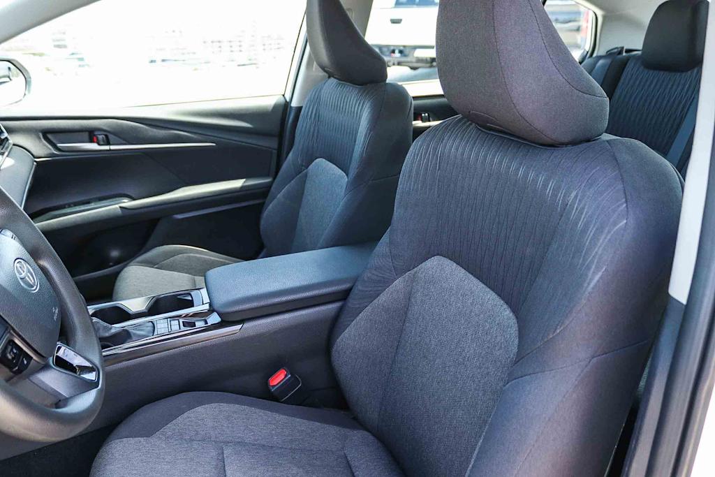 Thumbnail: 2025 Toyota Camry - 11