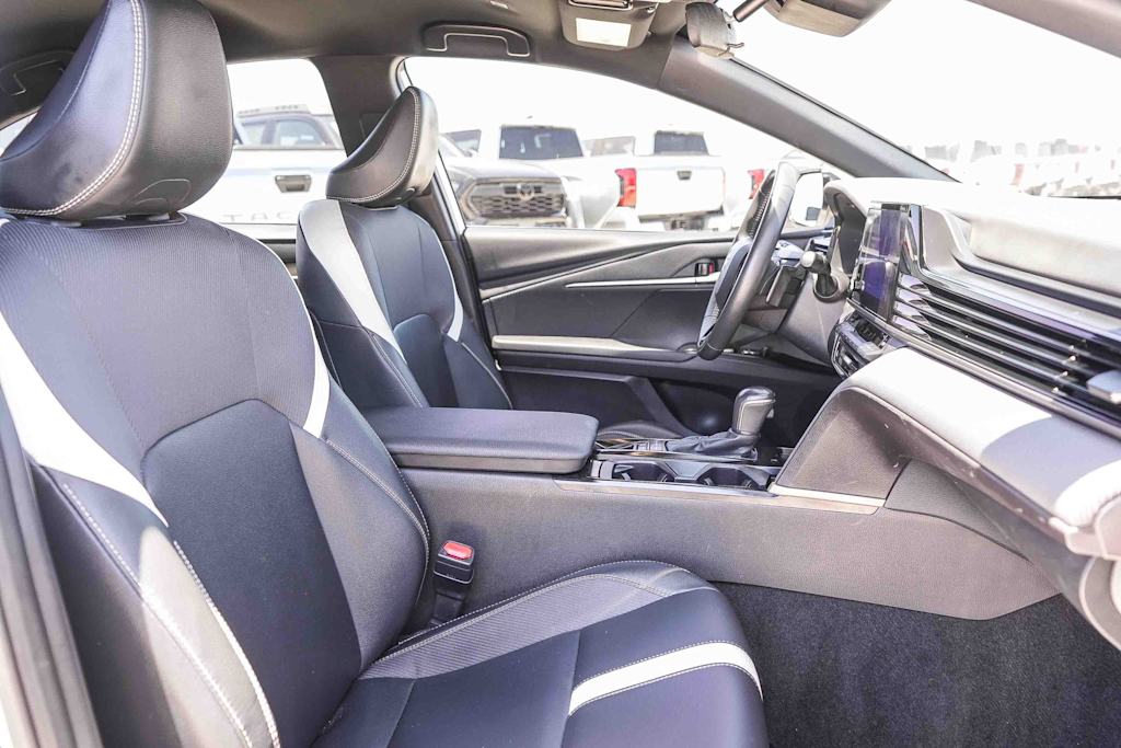 Thumbnail: 2025 Toyota Camry - 9