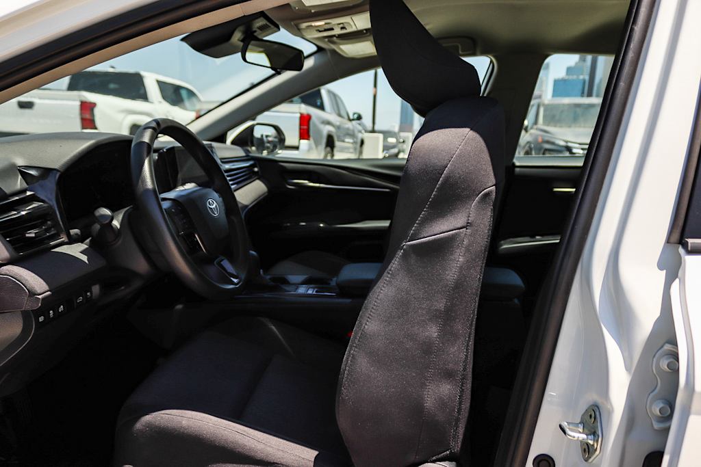 Thumbnail: 2025 Toyota Camry - 10