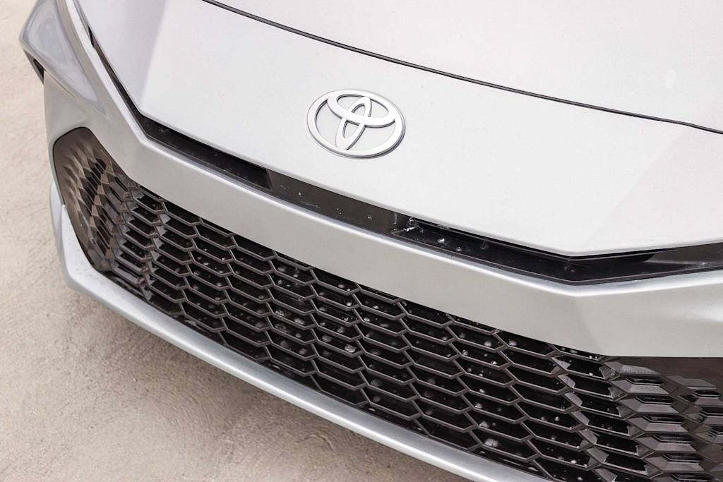 Thumbnail: 2025 Toyota Camry - 6
