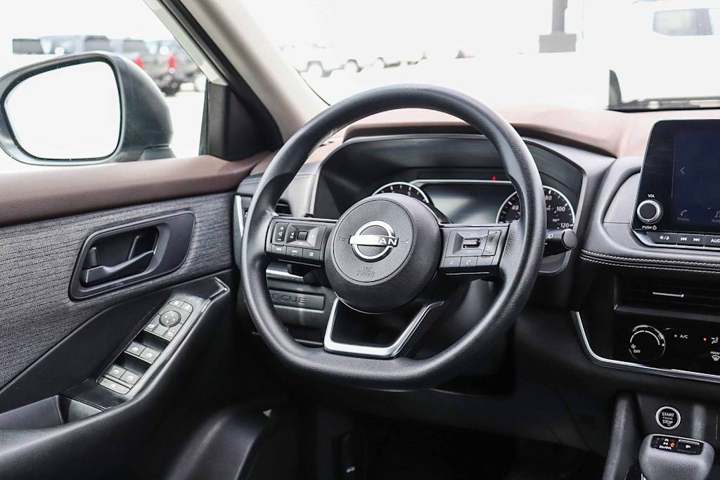 Thumbnail: 2023 Nissan Rogue - 8