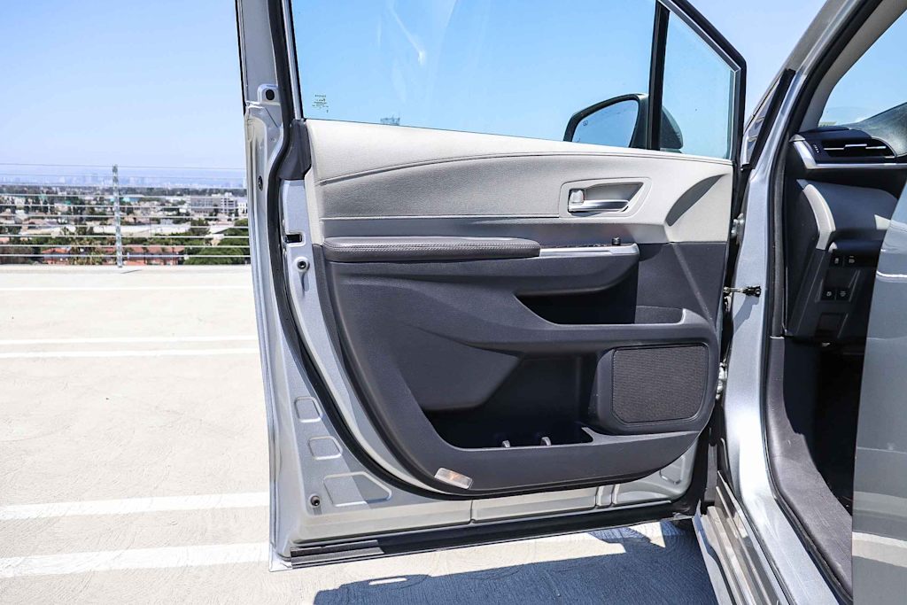 Thumbnail: 2023 Toyota Sienna - 20