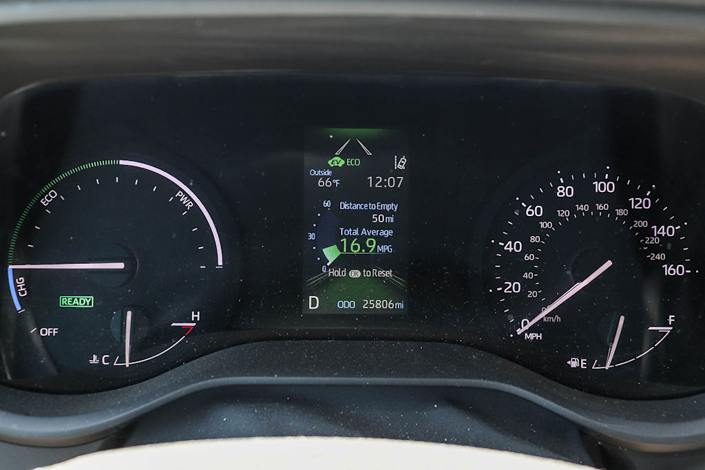 Thumbnail: 2023 Toyota Sienna - 14