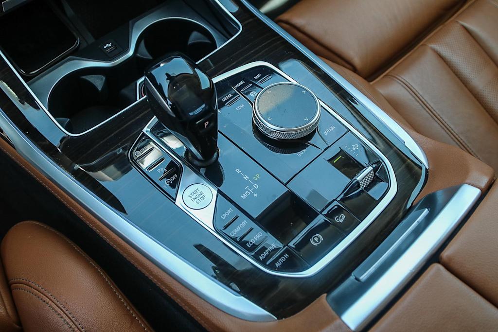 Thumbnail: 2019 BMW X7 - 14