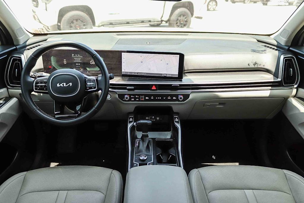 Thumbnail: 2025 Kia Sorento - 2