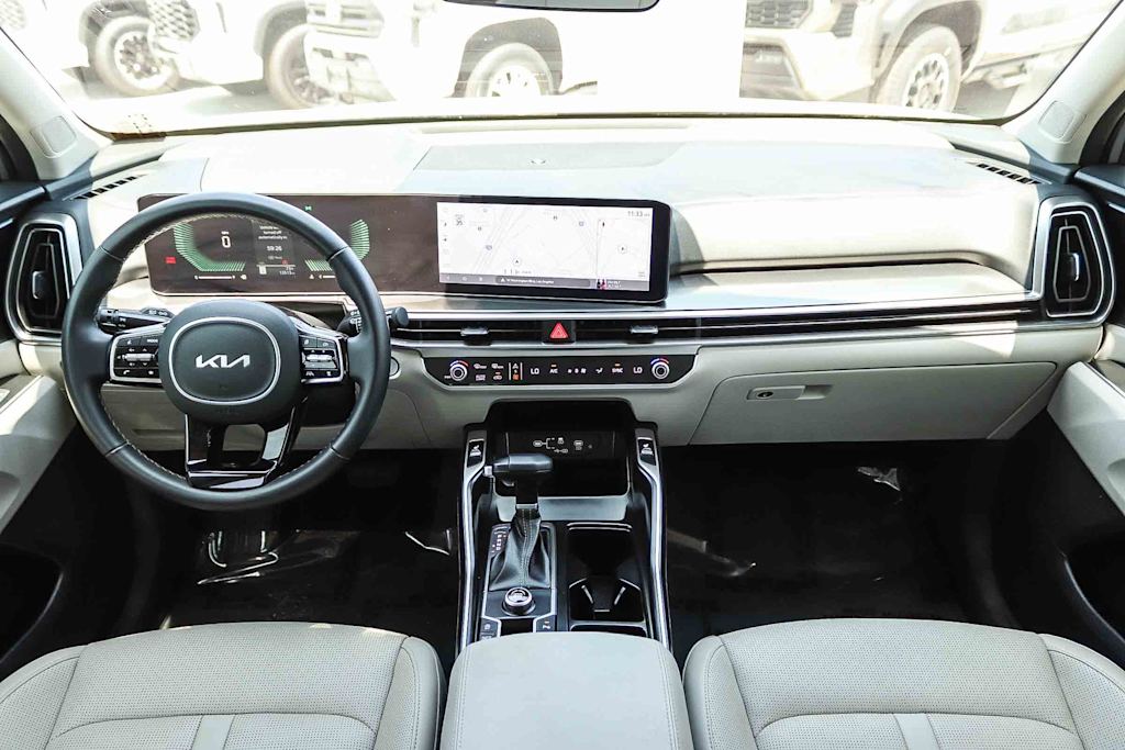 Thumbnail: 2025 Kia Sorento - 2