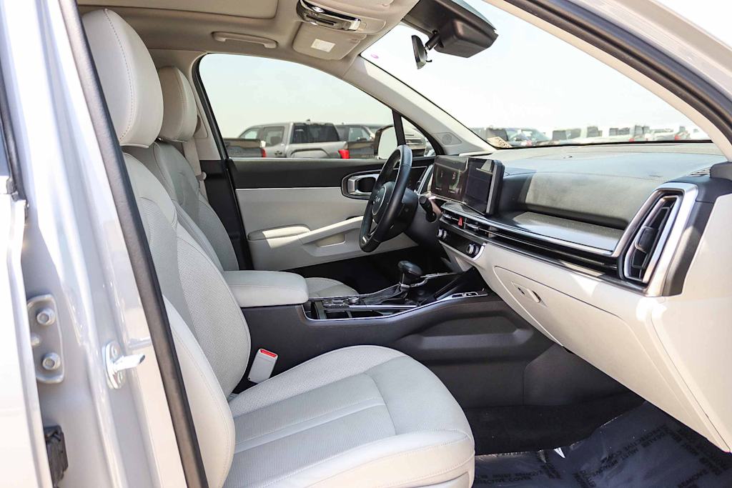 Thumbnail: 2025 Kia Sorento - 10