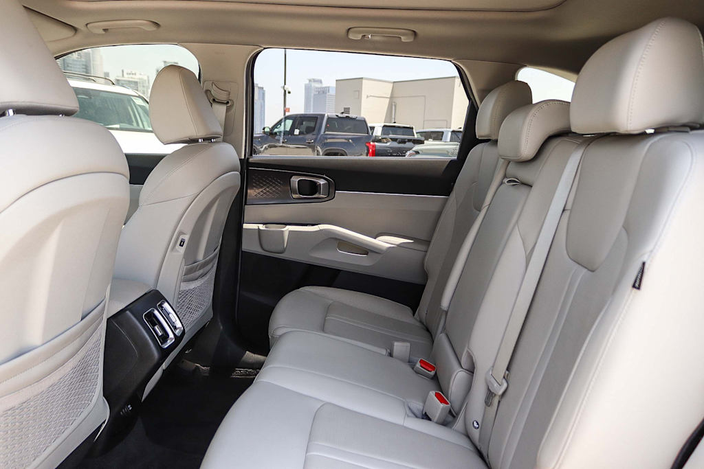 Thumbnail: 2025 Kia Sorento - 12