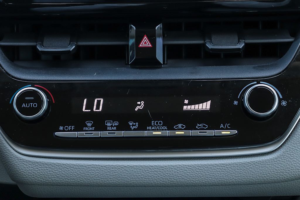 Thumbnail: 2021 Toyota Corolla - 22