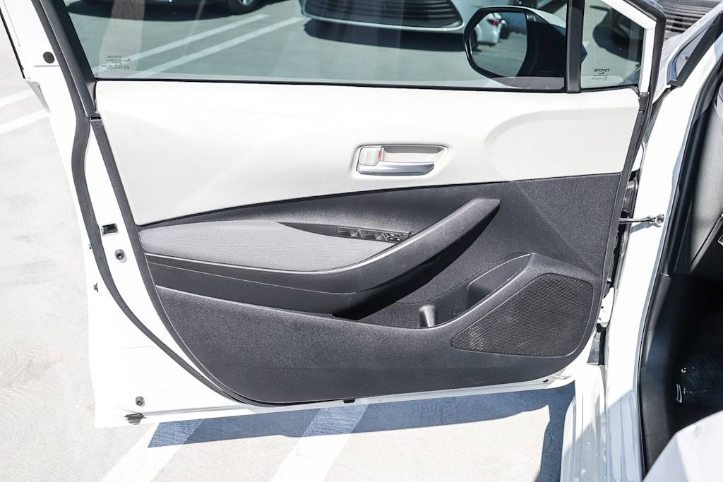 Thumbnail: 2021 Toyota Corolla - 25