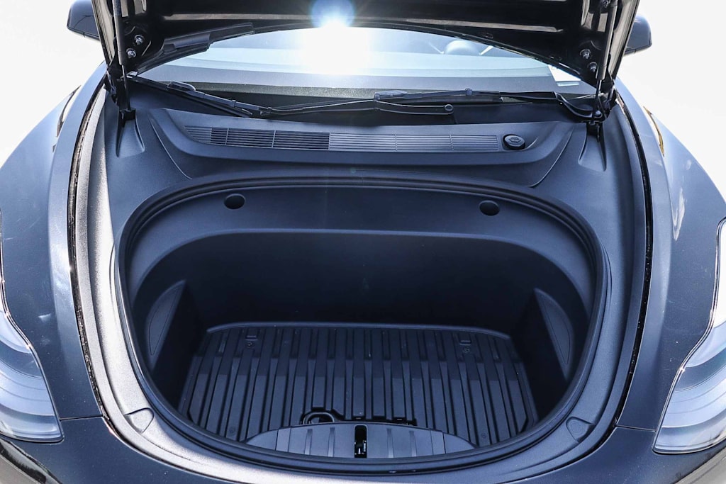 Thumbnail: 2023 Tesla Model 3 - 26