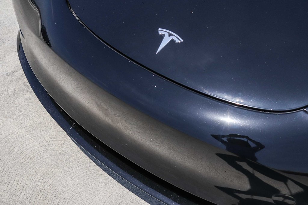 Thumbnail: 2023 Tesla Model 3 - 6