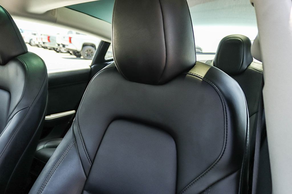 Thumbnail: 2023 Tesla Model 3 - 27