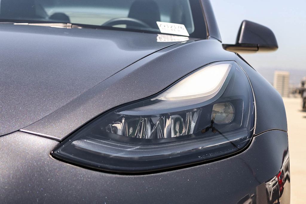 Thumbnail: 2023 Tesla Model 3 - 16