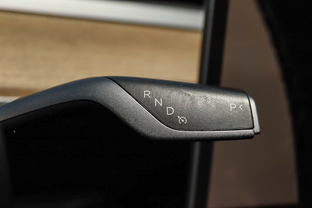 Thumbnail: 2023 Tesla Model 3 - 19