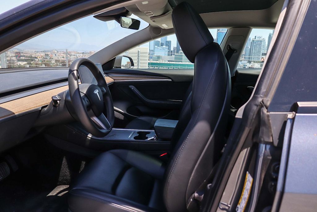 Thumbnail: 2023 Tesla Model 3 - 10