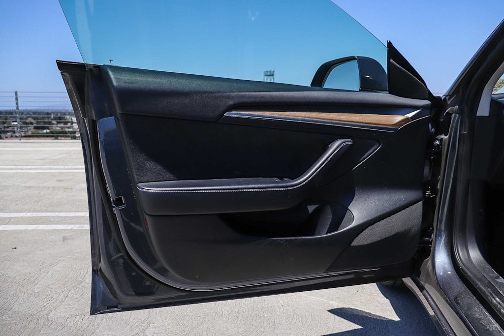 Thumbnail: 2023 Tesla Model 3 - 20