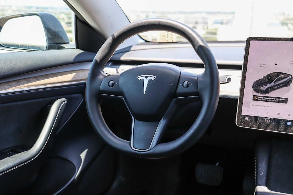 Thumbnail: 2023 Tesla Model 3 - 8