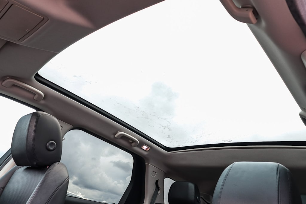 Thumbnail: 2020 Land Rover Discovery Sport - 29