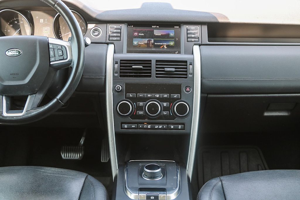 Thumbnail: 2018 Land Rover Discovery Sport - 8