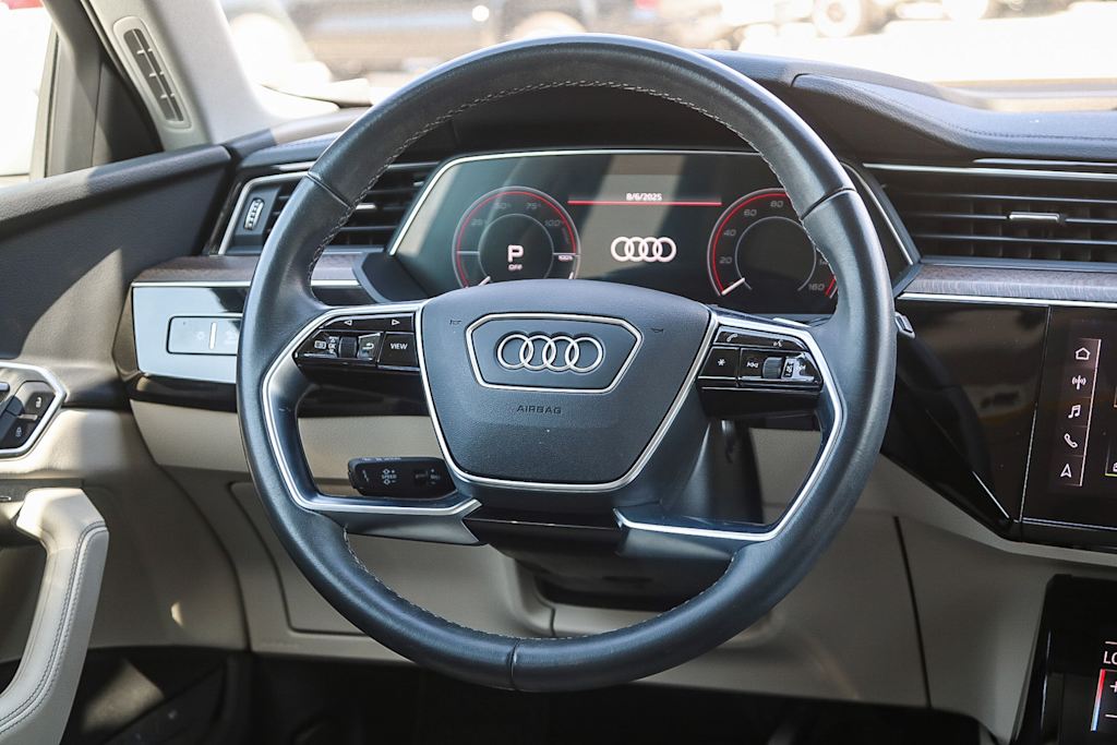 Thumbnail: 2024 Audi Q8 e-tron - 12