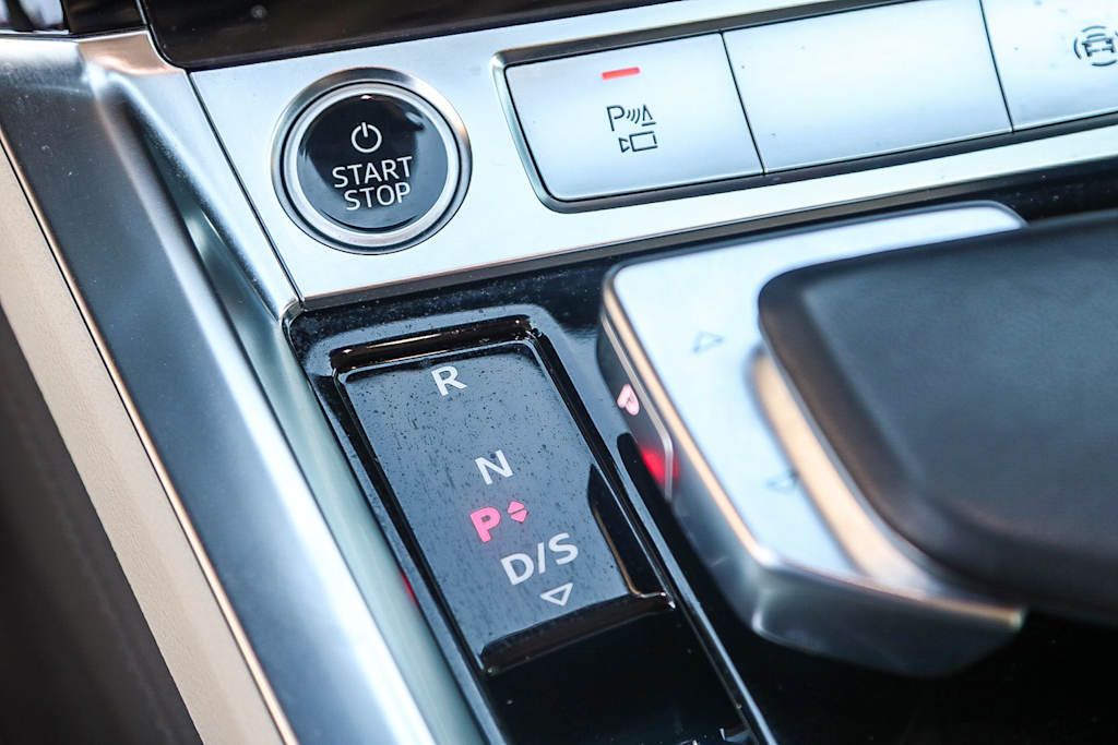 Thumbnail: 2024 Audi Q8 e-tron - 24