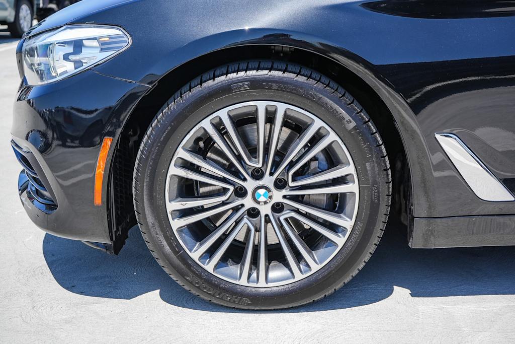 Thumbnail: 2018 BMW 5 Series - 22